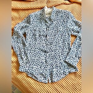 Weekend Max Mara button down blouse